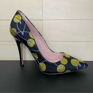 NWOT Elegant Black and Gold Women's Heels